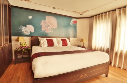 Huong Hai Sealife double suite cabin